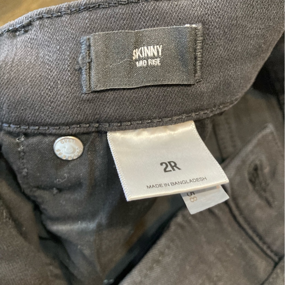 🖤 Skinny Jeans 🖤 - Picture 9 of 9